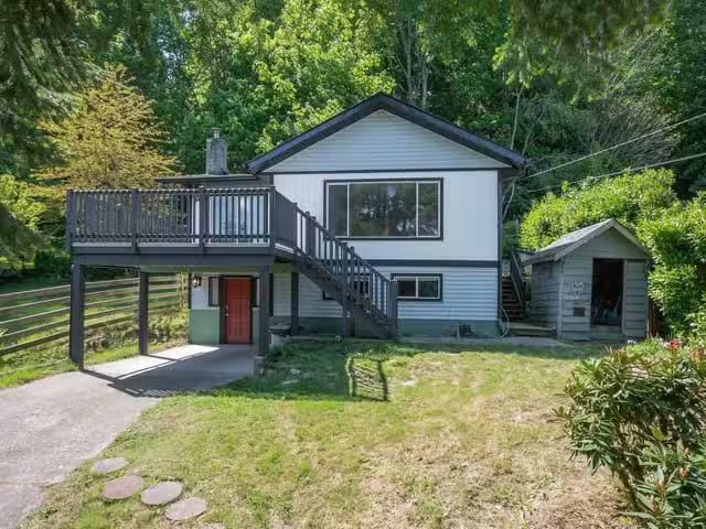 House for sale in Gibsons, British Columbia