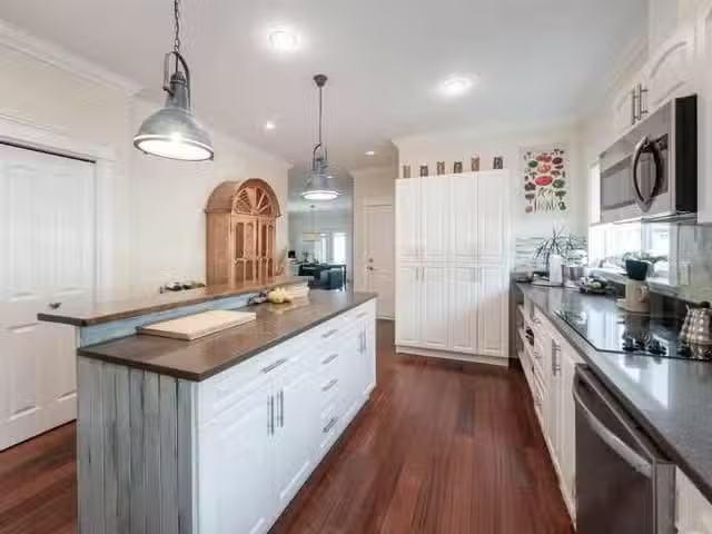 House for sale in Gibsons, British Columbia