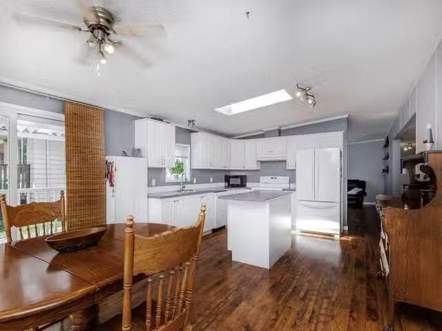 House for sale in Gibsons, British Columbia