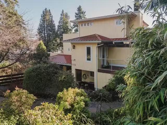 House for sale in Gibsons, British Columbia