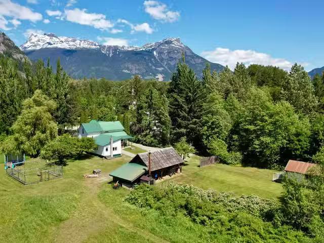 House for sale in Hagensborg, British Columbia