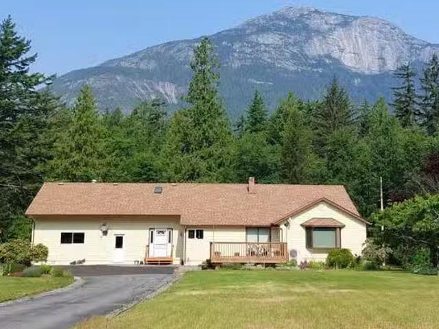 House for sale in Hagensborg, British Columbia