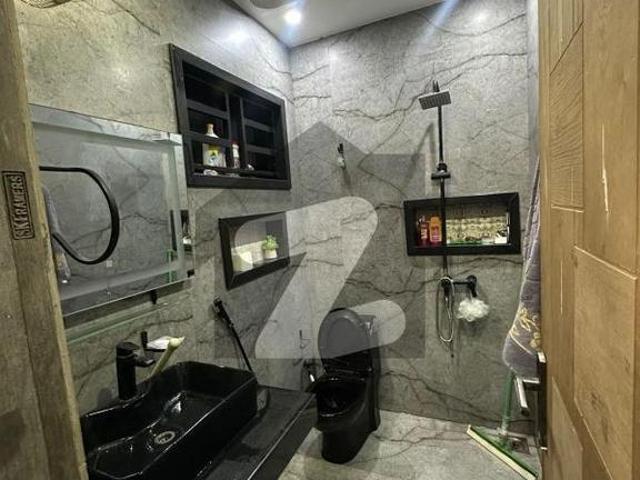 House for sale in Faisalabad, Islamabad Capital Territory