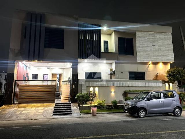 House for sale in Faisalabad, Islamabad Capital Territory