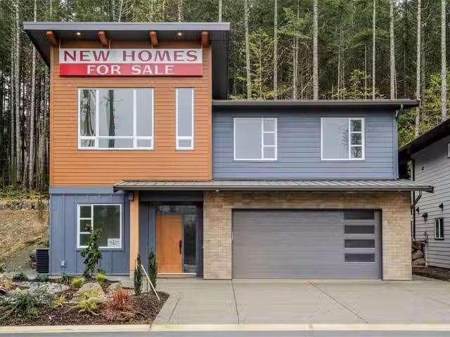 House for sale in Thorne, Quebec