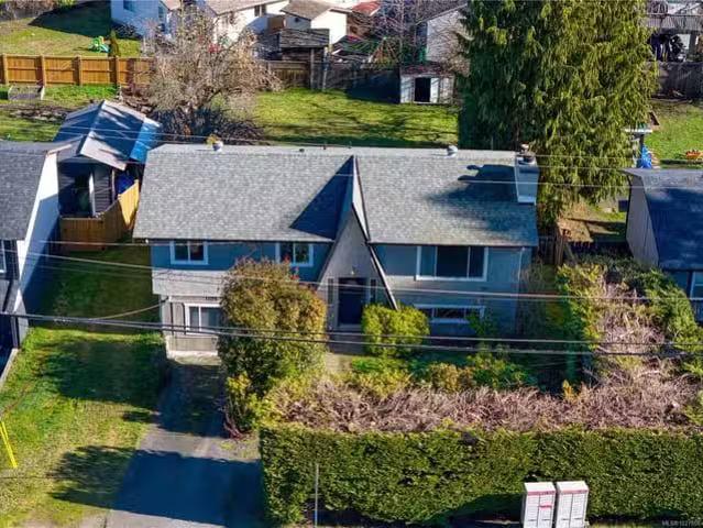 House for sale in Thorne, Quebec