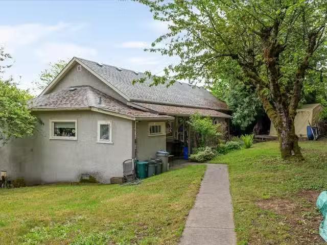 House for sale in Thorne, Quebec