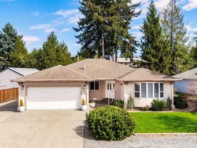 House for sale in Thorne, Quebec