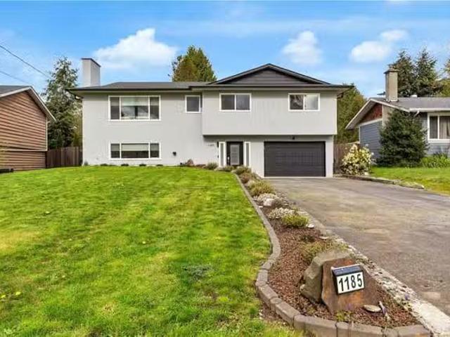 House for sale in Thorne, Quebec