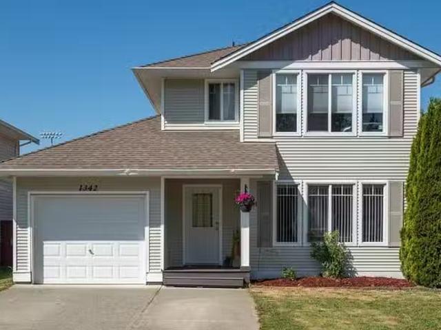 House for sale in Thorne, Quebec