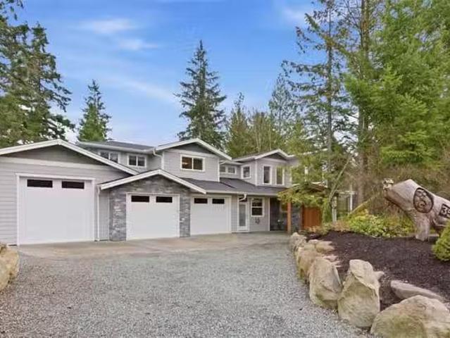 House for sale in Thorne, Quebec