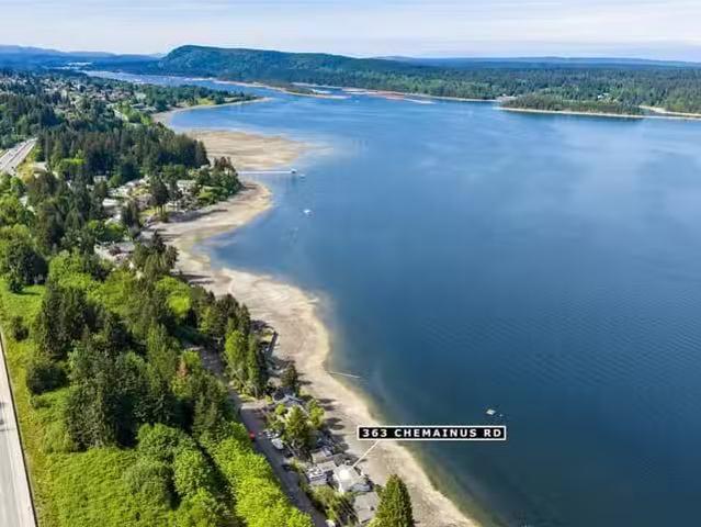 House for sale in Thorne, Quebec