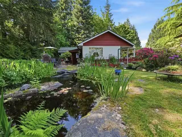 House for sale in Thorne, Quebec