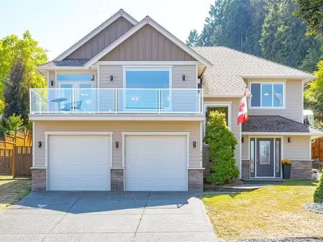 House for sale in Thorne, Quebec