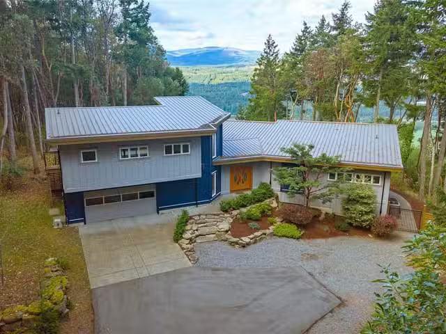 House for sale in Thorne, Quebec