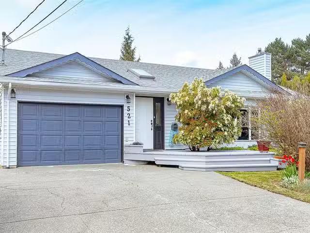House for sale in Thorne, Quebec