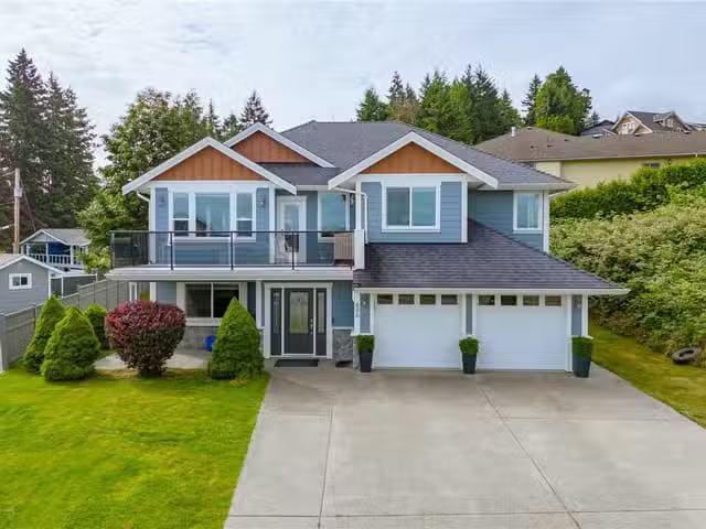 House for sale in Thorne, Quebec