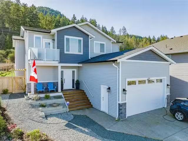House for sale in Thorne, Quebec