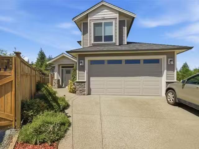 House for sale in Thorne, Quebec
