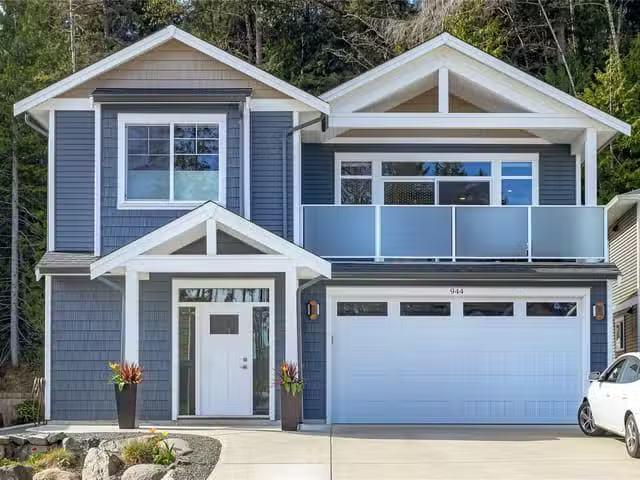 House for sale in Thorne, Quebec