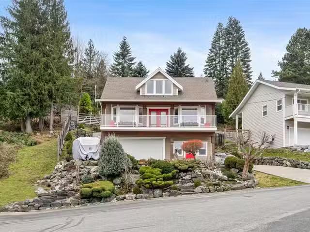House for sale in Lake Cowichan, British Columbia
