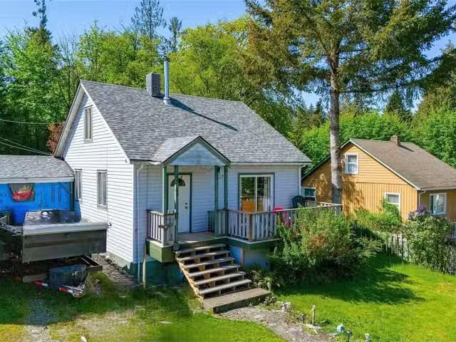 House for sale in Lake Cowichan, British Columbia