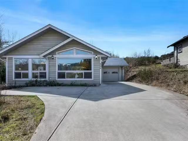 House for sale in Lake Cowichan, British Columbia