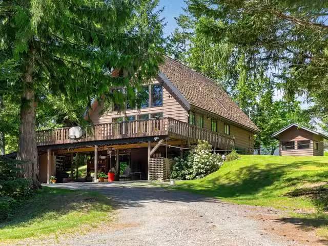 House for sale in Lake Cowichan, British Columbia