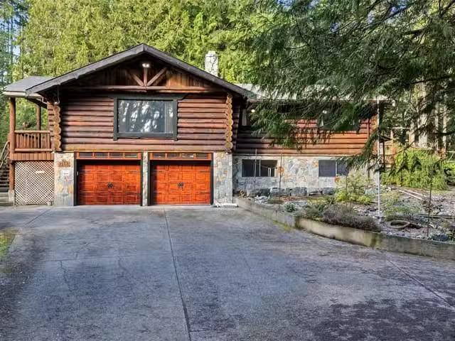 House for sale in Lake Cowichan, British Columbia
