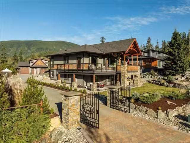 House for sale in Lake Cowichan, Cowichan Valley Regional District