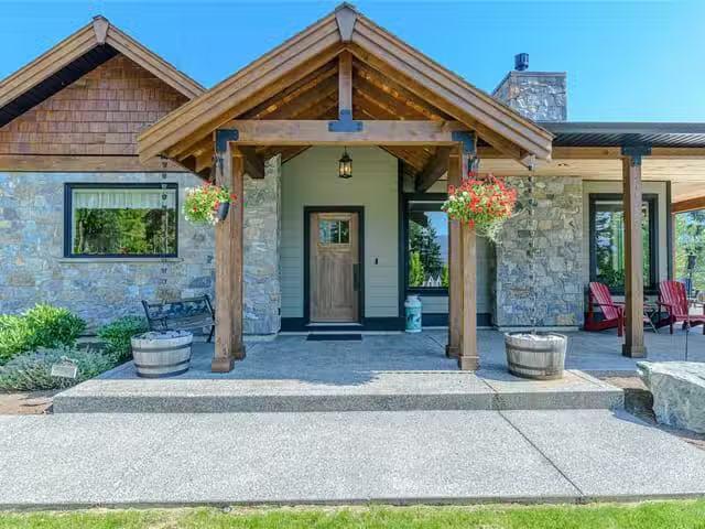 House for sale in Lake Cowichan, British Columbia