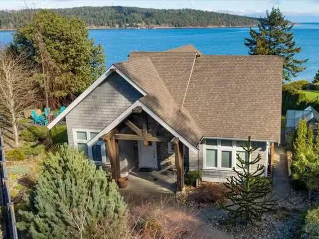 House for sale in Lantzville, British Columbia