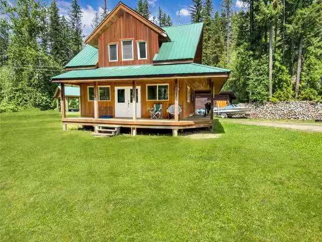 House for sale in Likely, British Columbia