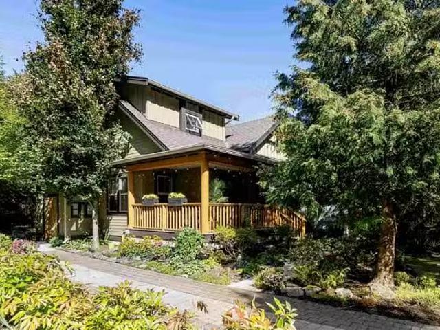 House for sale in Lindell Beach, Area H (Cultus Lake/Columbia Valley)
