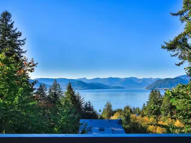 House for sale in Lions Bay, British Columbia