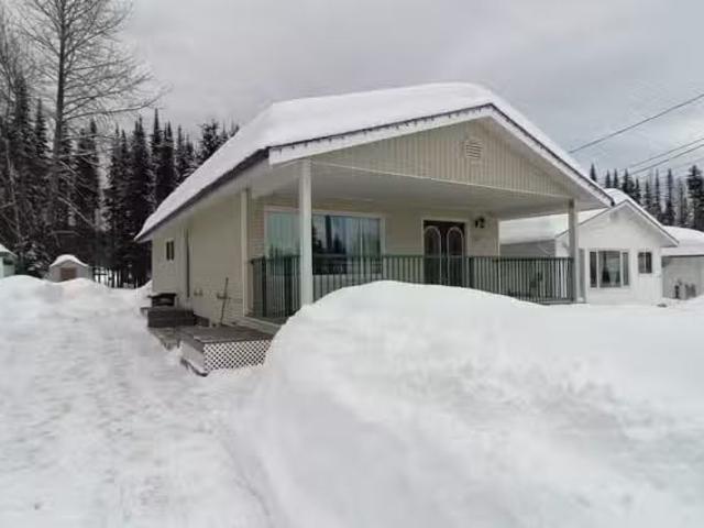 House for sale in Mackenzie, British Columbia