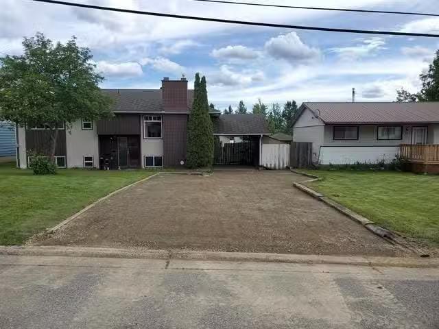 House for sale in Mackenzie, Regional District of Fraser-Fort George