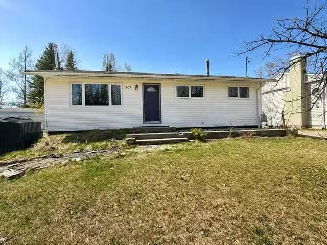 House for sale in Mackenzie, British Columbia