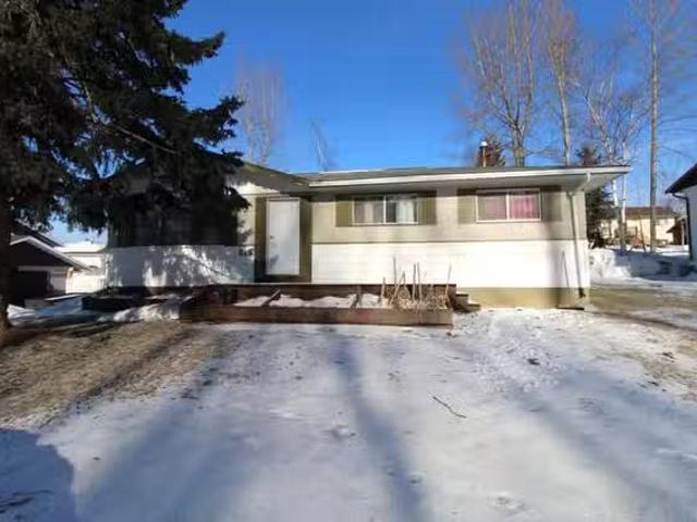House for sale in Mackenzie, Regional District of Fraser-Fort George