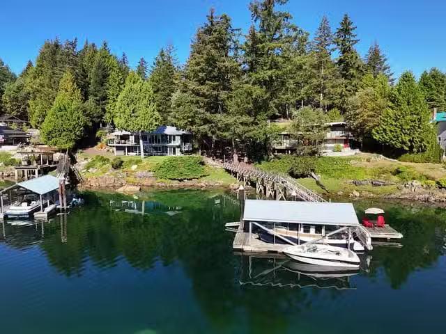 House for sale in Madeira Park, British Columbia