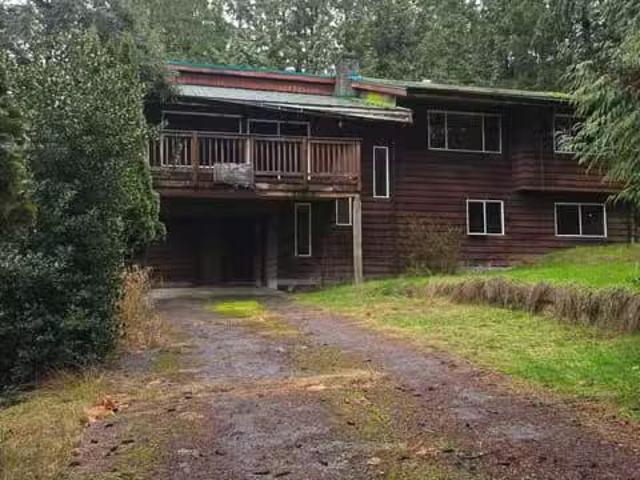 House for sale in Madeira Park, British Columbia