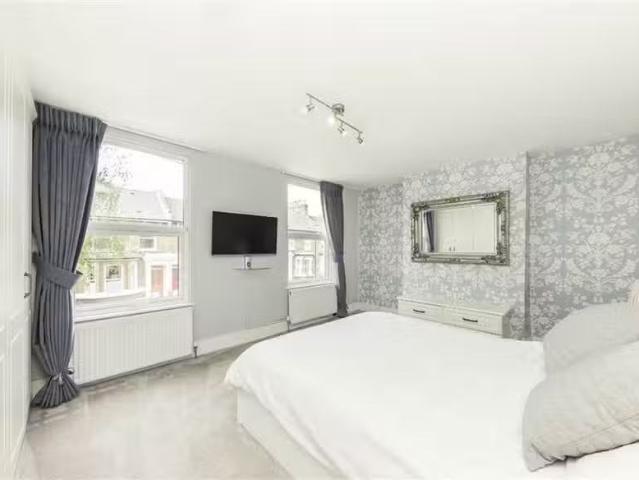 House for sale in Ladywell, New Cross