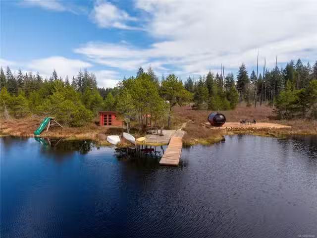 House for sale in Merville, British Columbia