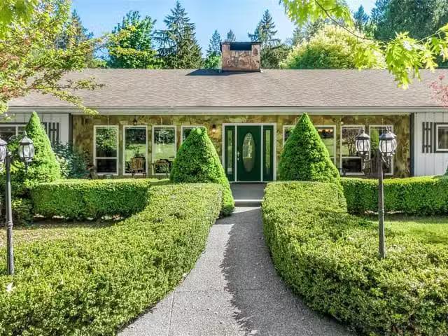 House for sale in Mill Bay, British Columbia