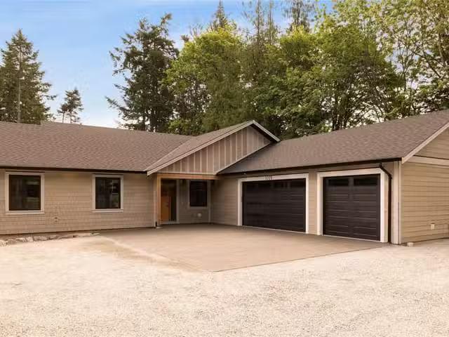 House for sale in Mill Bay, British Columbia