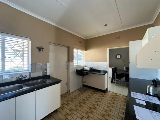 House for sale in Johannesburg, Mondeor House for sale in Johannesburg, Mondeor