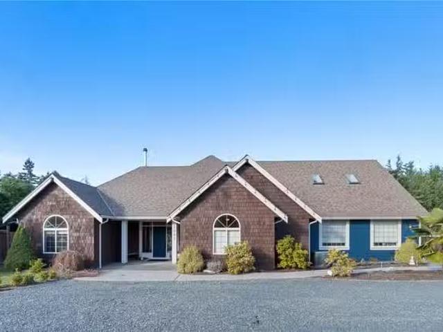 House for sale in Nanoose Bay, British Columbia