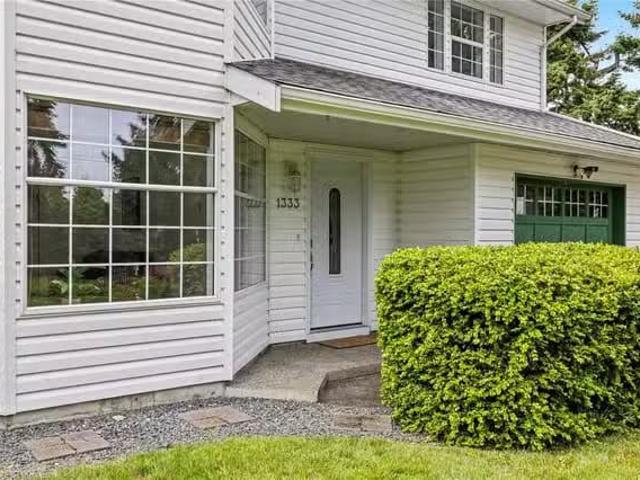 House for sale in Nanoose Bay, British Columbia