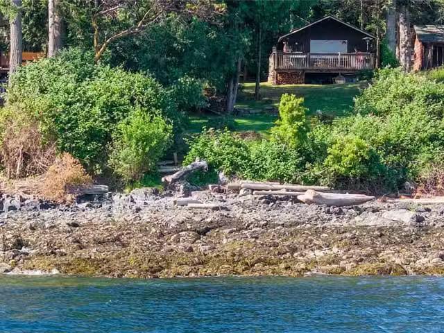 House for sale in Nanoose Bay, British Columbia