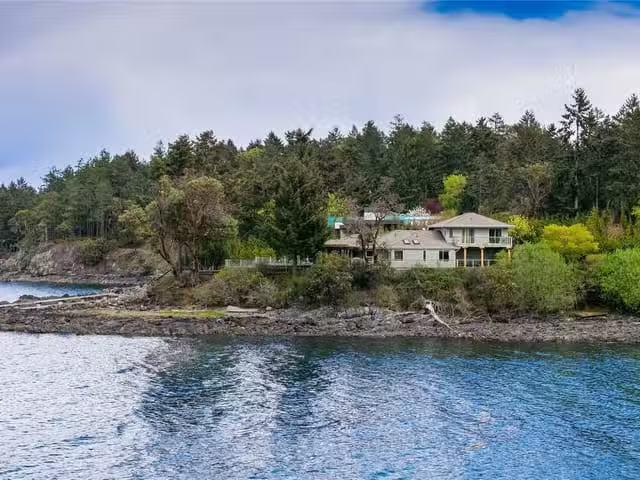 House for sale in Nanoose Bay, British Columbia